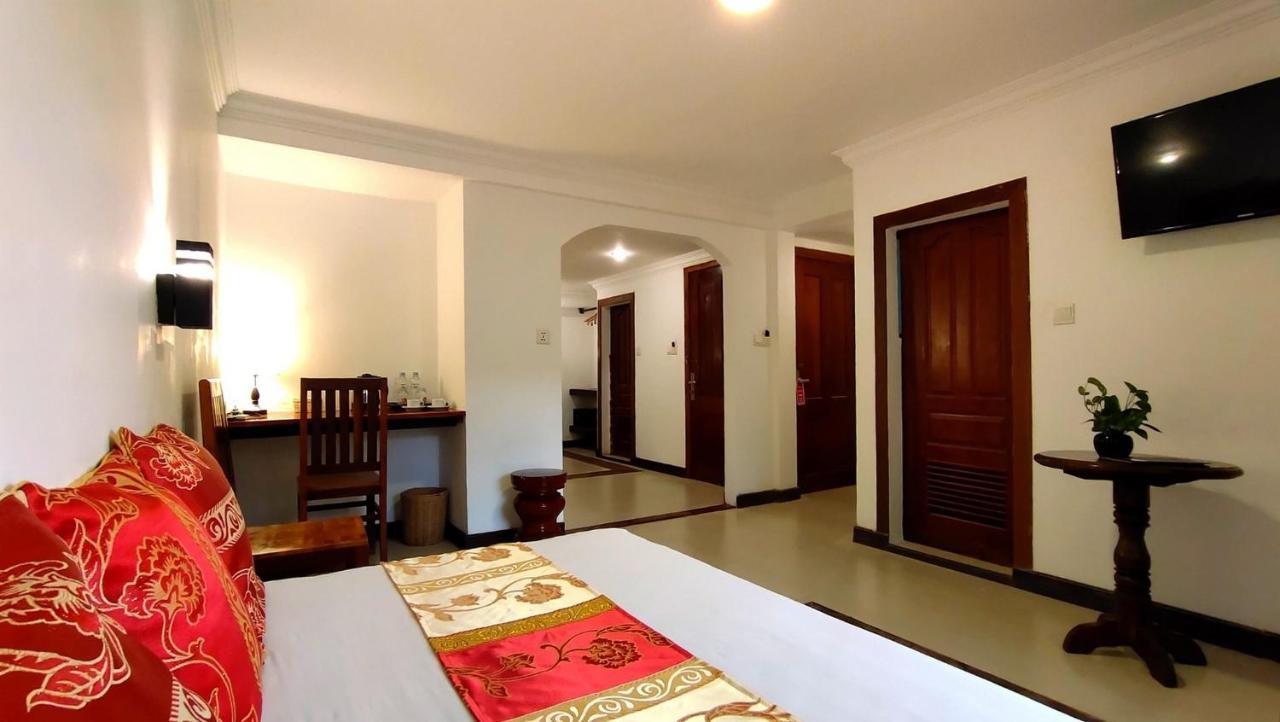 La Villa du Bonheur Siem Reap Esterno foto