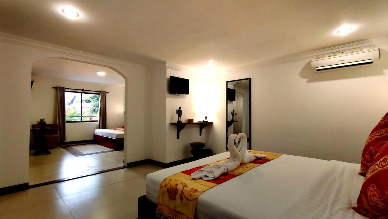 La Villa du Bonheur Siem Reap Esterno foto